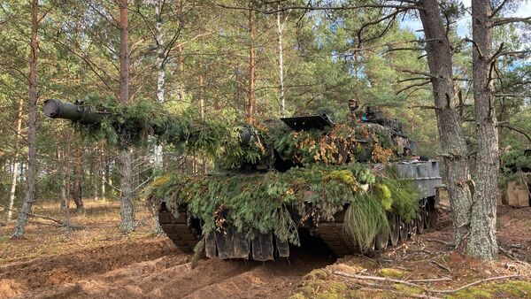 Gefragtes Kampfgerät: Der Leopard-Panzer kommt unter anderem im Rahmen eines Nato-Gefechtsverband in Litauen zum Einsatz., © Alexander Welscher/dpa