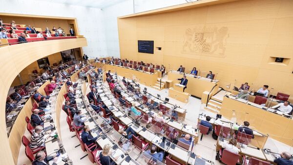 Blick in den Landtag von Bayern., © Matthias Balk/dpa